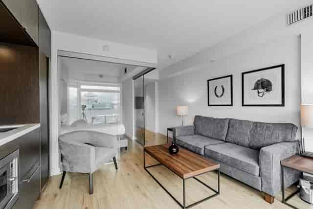 Modern Yorkville suite for VIP hosting and professional corporate event meetings.