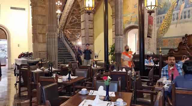 Historic Sanborns restaurant bar, ideal for upscale networking events and corporate luncheons.