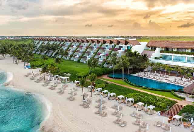 Ocean Terrace beachfront venue for corporate incentives and executive gala dinners.