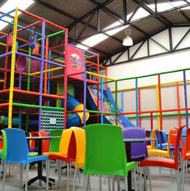 Vibrant kids' playground for birthday parties and corporate events in Lindavista.