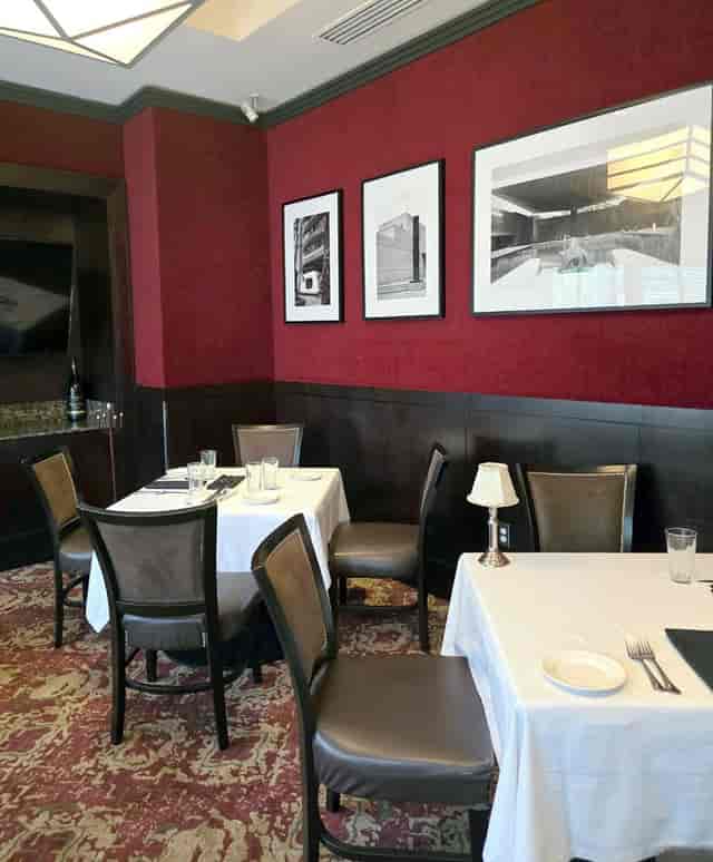 Salón Reforma at The Capital Grille: formal board lunch and small breakout session venue.