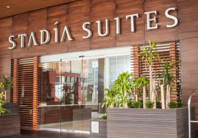 Modern Nube hotel entrance in Mexico City, ideal for corporate housing and executive meetings.