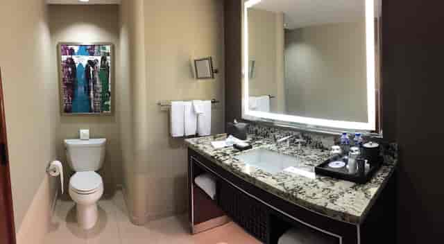 Modern JW Marriott Mexico City Polanco bathroom, luxury hotel room block accommodation.
