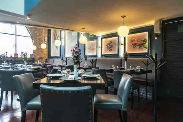 Sophisticated Eloise Chic Cuisine dining room for corporate dinner and networking events.
