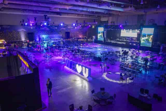 Centro Banamex banquet hall with LED stage lighting for corporate gala and evening event.