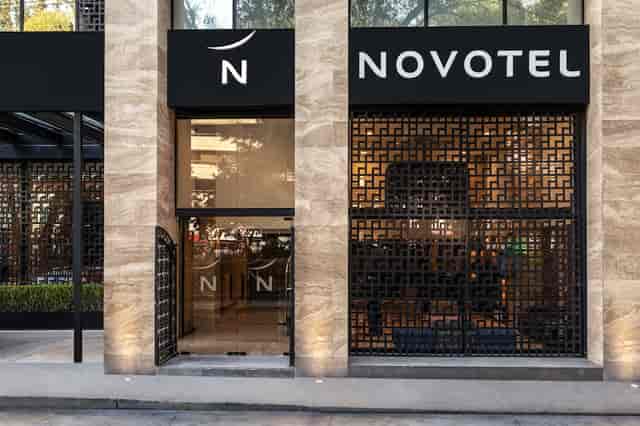 Modern Novotel Mexico City event space for corporate meetings and professional gatherings.