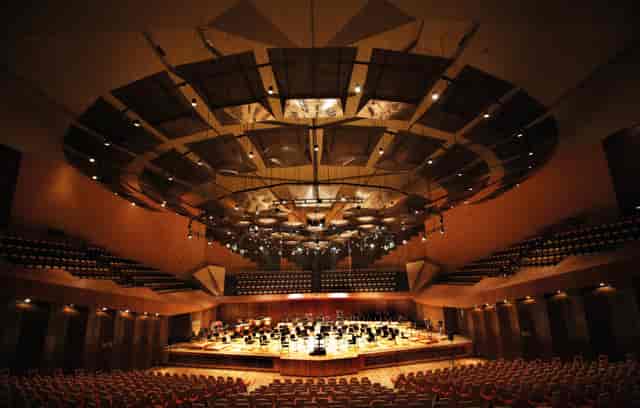 Música UNAM auditorium featuring acoustic design for keynote presentations and awards ceremonies.