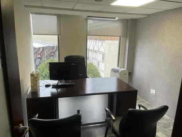 Private office meeting room in Napoles, Mexico City for professional coworking and business events.
