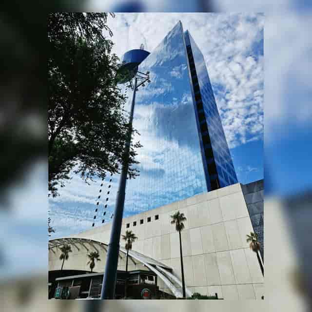 WTC México convention hotel, modern high-rise architecture for corporate events and conferences.