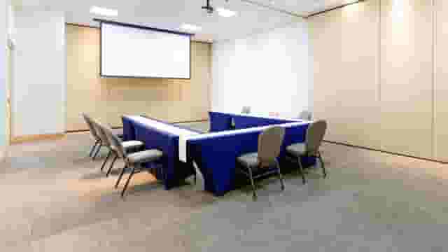 Salon Acacias
