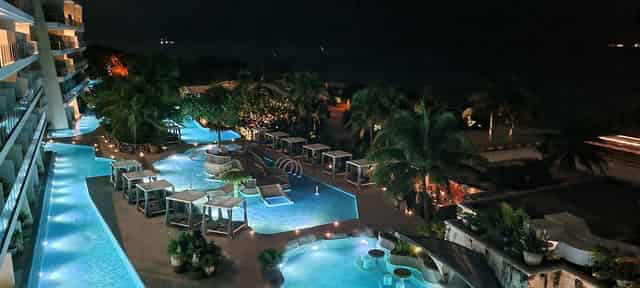 Mar de Olivo Terrace (Section of a Restaurant)