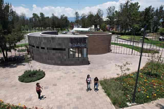 Esplanade at Parque de Tláhuac, outdoor venue for nature festival and experiential event activations.