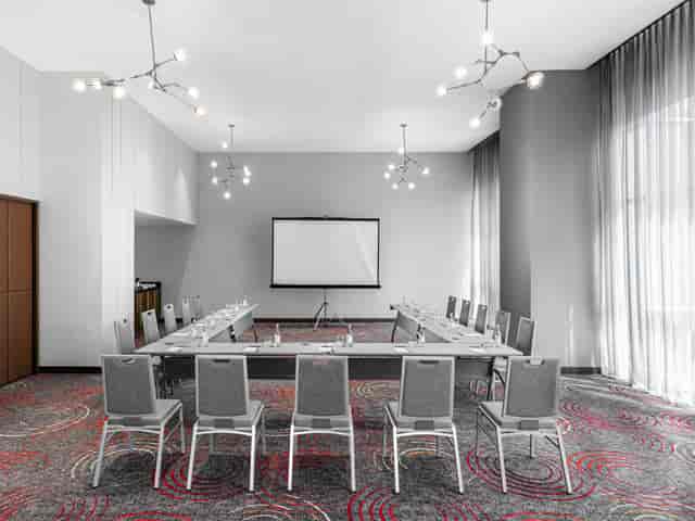 U-shape conference room at SIAM Mexico 2023 for professional breakout meetings.