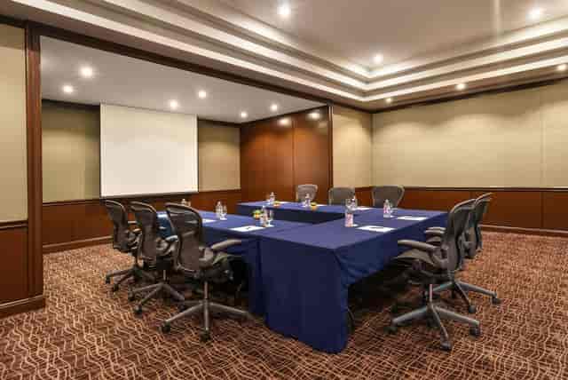 U-shape boardroom at Presidente InterContinental México for professional strategy meetings.