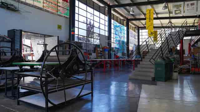 Industrial Cultural Center in Faro Tláhuac, perfect for creative workshops and product launches.