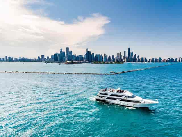 Anita Dee Yacht in Chicago: Luxury corporate event venue with iconic skyline backdrop.