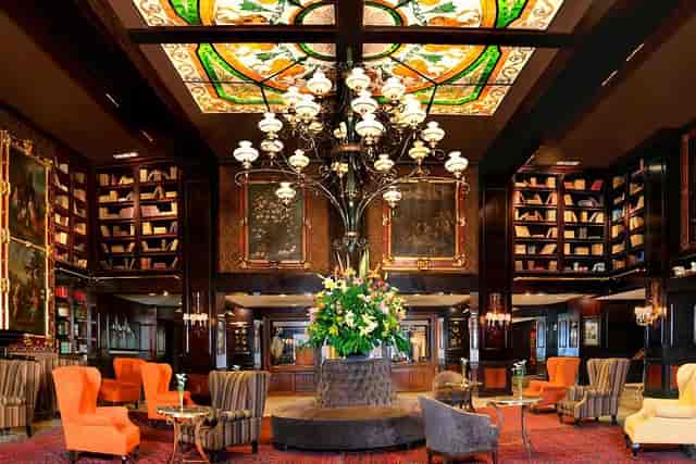 Sophisticated Hotel Habita business center for VIP receptions and executive networking events.