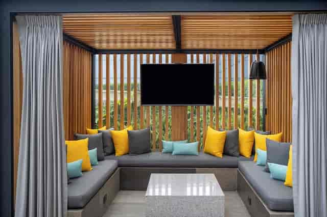 VIP breakout pod at Gran Premio, Fiesta Americana Viaducto for corporate meetings and networking.