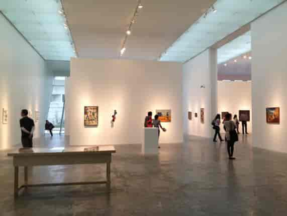 Minimalist MUAC art museum gallery space for exclusive receptions and brand activations.