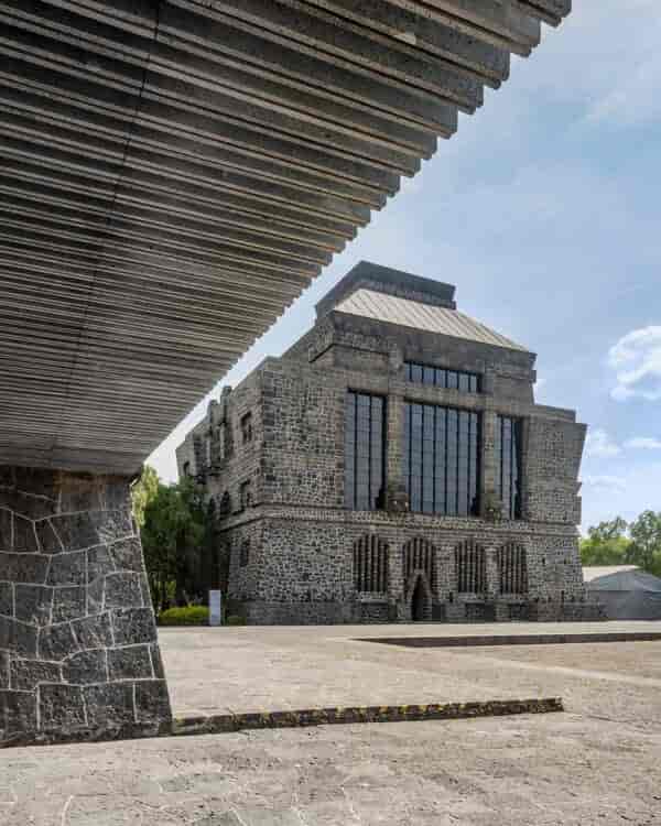 Casa del Tiempo art gallery venue for corporate events and luxury galas.