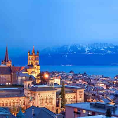 Alpine luxury garden backdrop for executive retreats and high-end incentive trips.