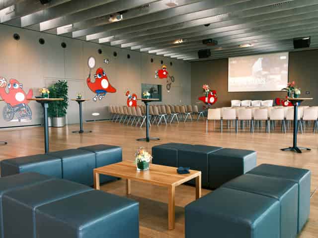 Lausanne Room