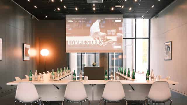 Lausanne Room