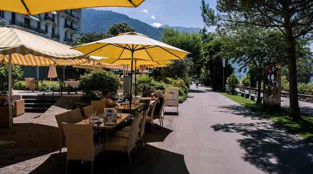 Eden Palace au Lac al fresco restaurant for corporate incentive breakouts and networking lunches.