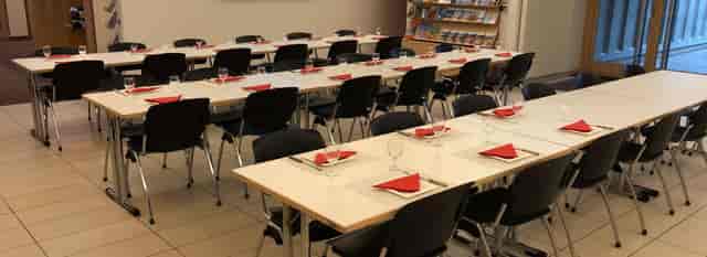 Banquet setup in Centre Général Guisan foyer for seminar or luncheon event.