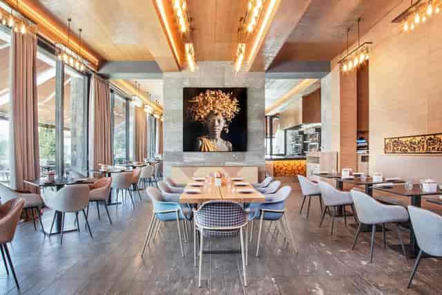 Villars Palace Theatre, upscale dining venue for corporate lunches and networking dinners.