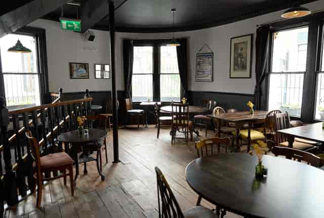 Cozy 1st Floor Dining Room at The Islington Townhouse for intimate events and meetings.