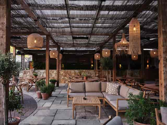 Pyro Terrace & Garden Bar: inviting outdoor venue for casual networking events.