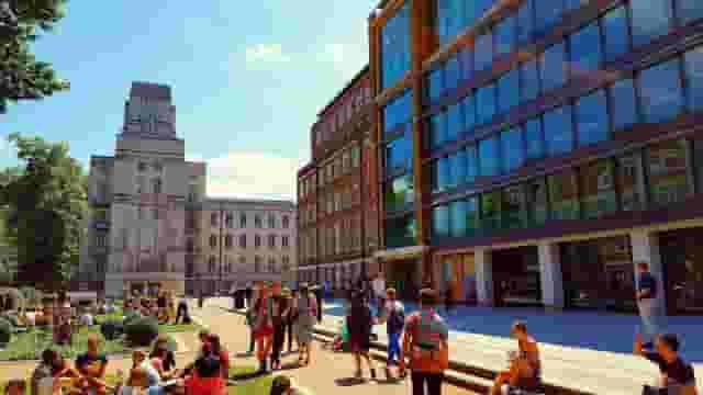 London School of Business - Meeting Room