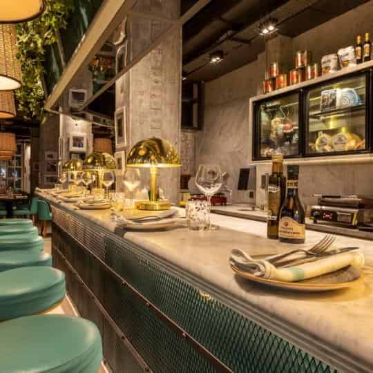 Bar