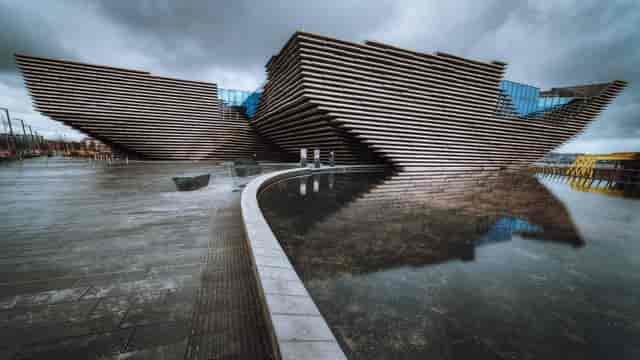 V&A Dundee architecture: iconic venue for elite corporate events and galas.