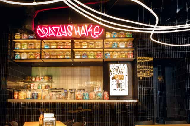 CrazyShake Restaurant
