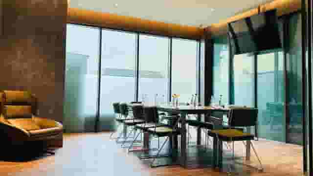 Club Lounge 