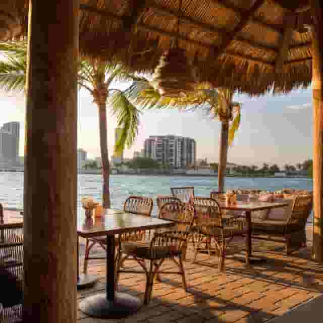 Beach Lounge