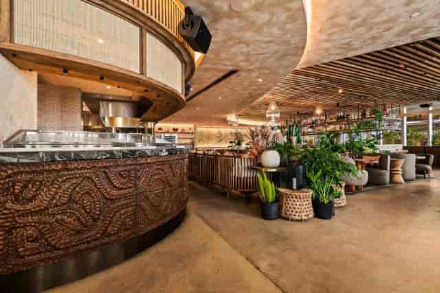 Mila South Beach terrace lounge: high-end venue for upscale networking and VIP dinner events.