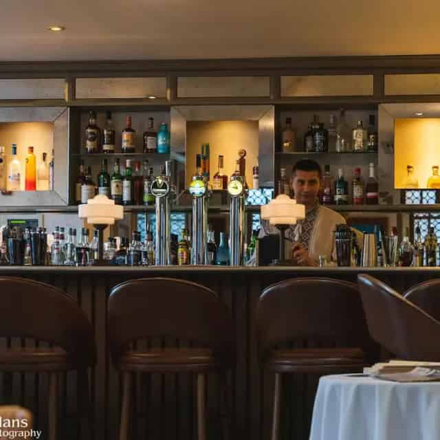 Bar & Grill