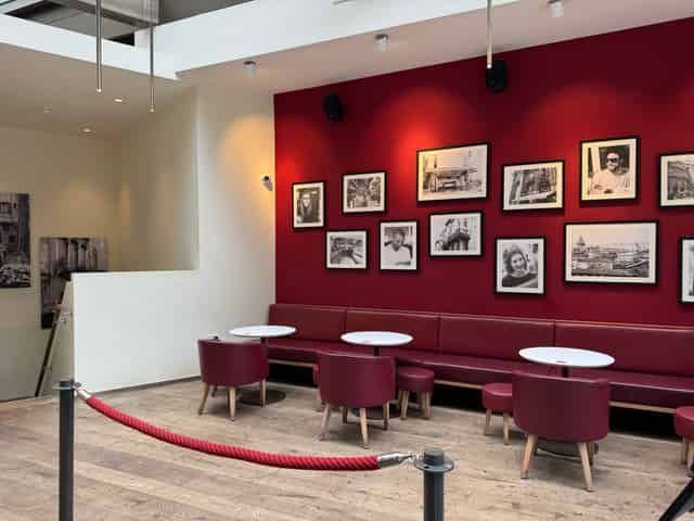 Bar / Lounge