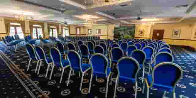 Lakeside Suite