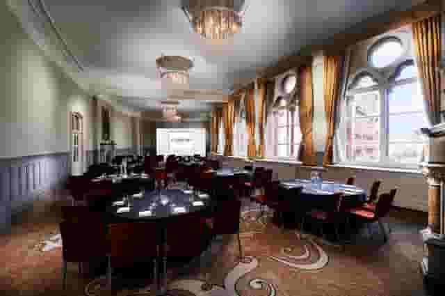 Ladies Smoking Room & Gallery