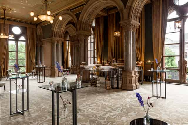 Ladies Smoking Room & Gallery