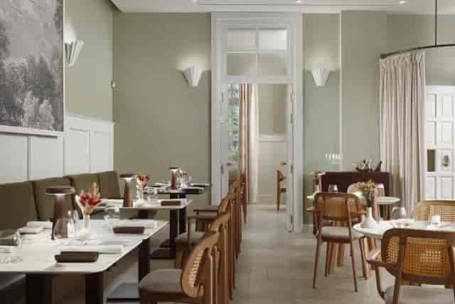 Sophisticated dining space in CTC Urban Gastronomy for events and meetings.