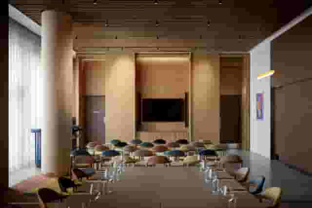 Studio - boardroom