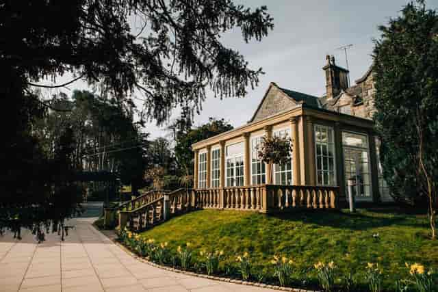 Olive House at Woodhill Hall: elegant conservatory venue for meetings and events.