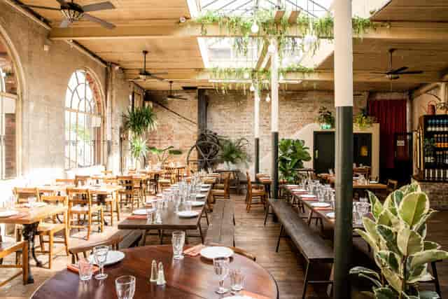 Rustic event space at Casa do Frango, ideal for weddings and corporate meetings.