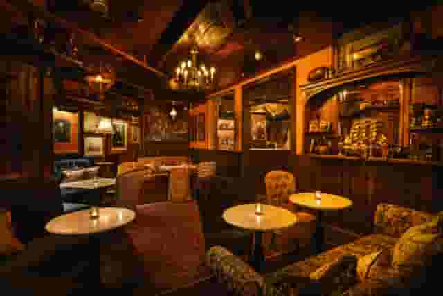 Mr Fogg's City Tavern