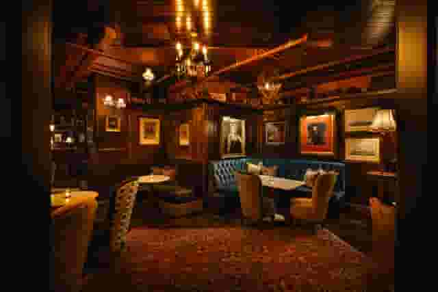 Mr Fogg's City Tavern